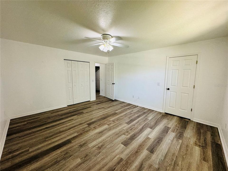 Recently Rented: $1,399 (2 beds, 1 baths, 1080 Square Feet)