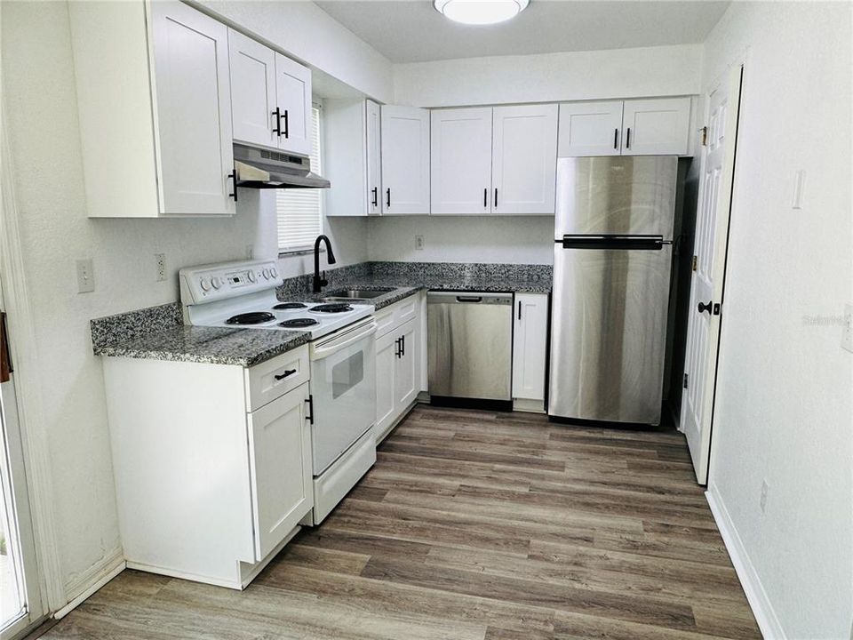 Recently Rented: $1,399 (2 beds, 1 baths, 1080 Square Feet)