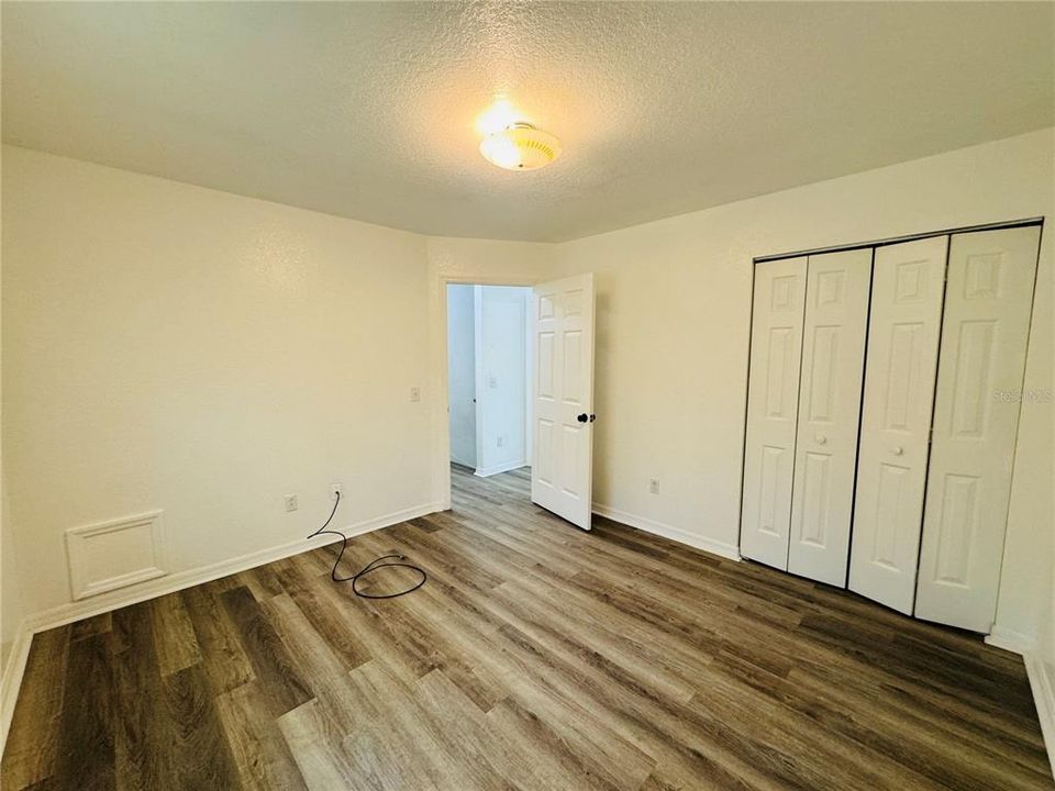 Recently Rented: $1,399 (2 beds, 1 baths, 1080 Square Feet)