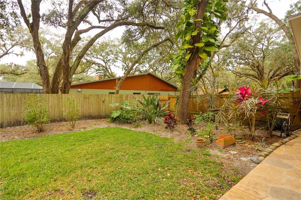 Recently Sold: $525,000 (3 beds, 2 baths, 1998 Square Feet)