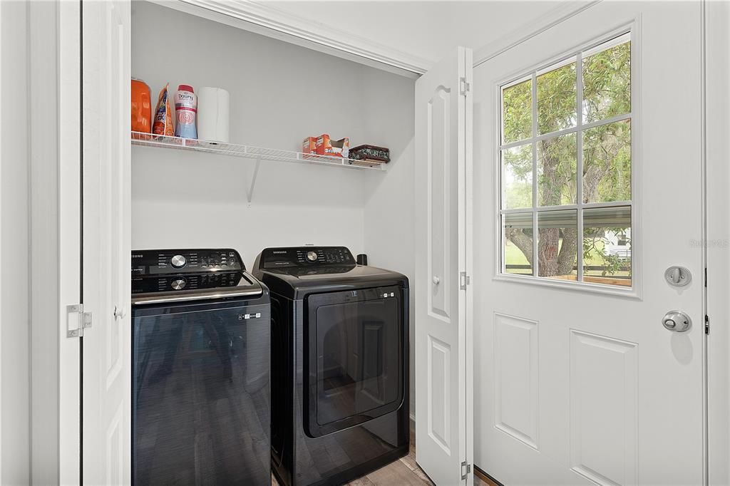 Active With Contract: $449,000 (3 beds, 2 baths, 1344 Square Feet)