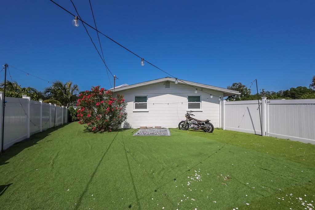 Side yard with Turf