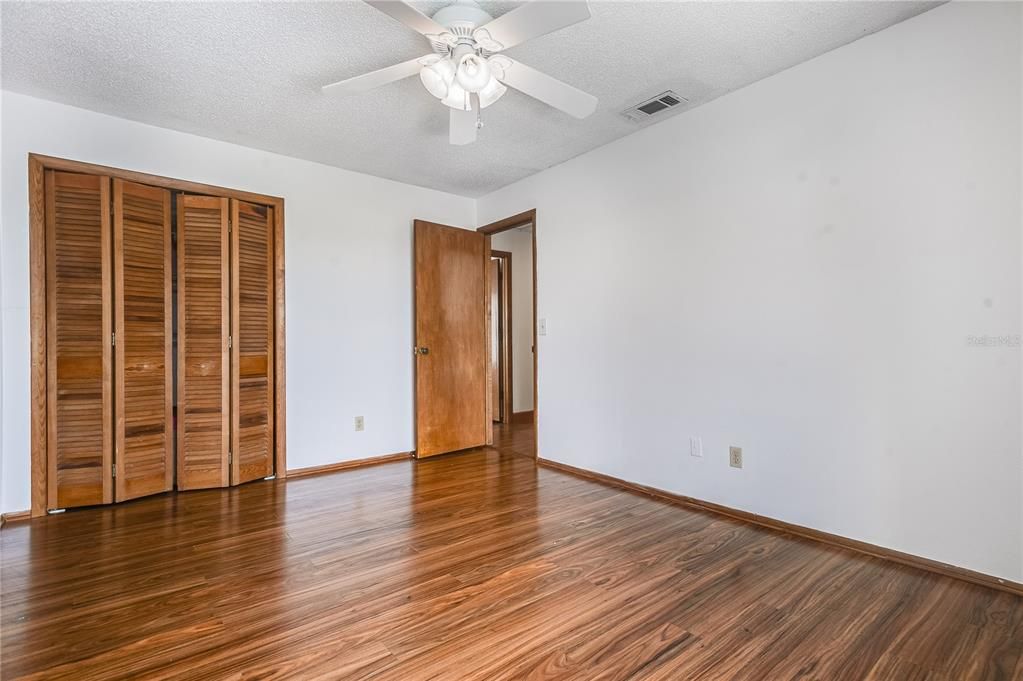 For Rent: $4,995 (3 beds, 2 baths, 1940 Square Feet)