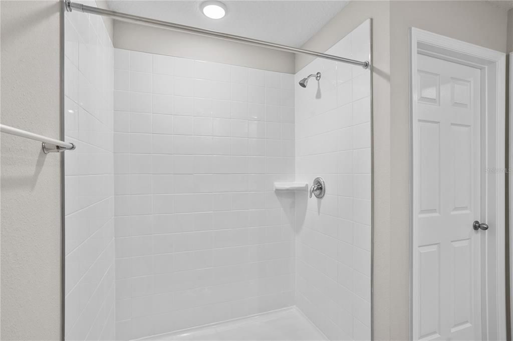 Недавно арендовано: $2,350 (4 спален, 2 ванн, 1850 Квадратных фут)