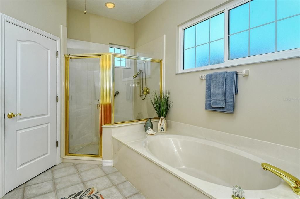 В аренду: $9,500 (3 спален, 2 ванн, 2758 Квадратных фут)