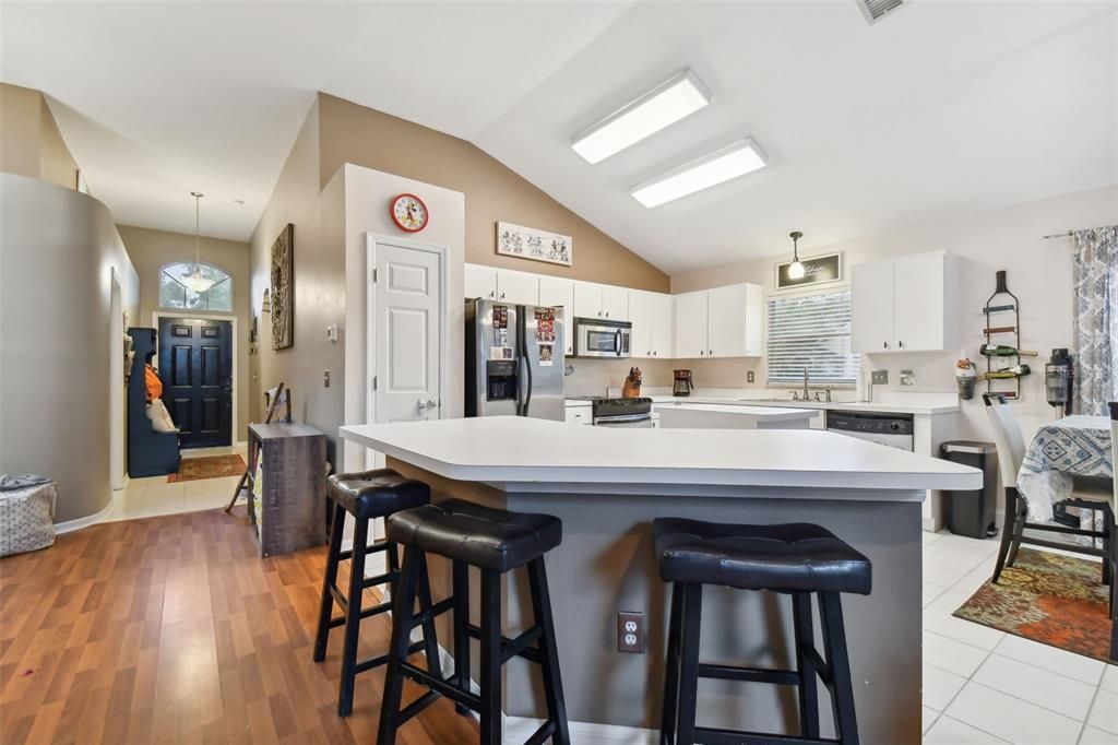 Active With Contract: $375,000 (3 beds, 2 baths, 1511 Square Feet)