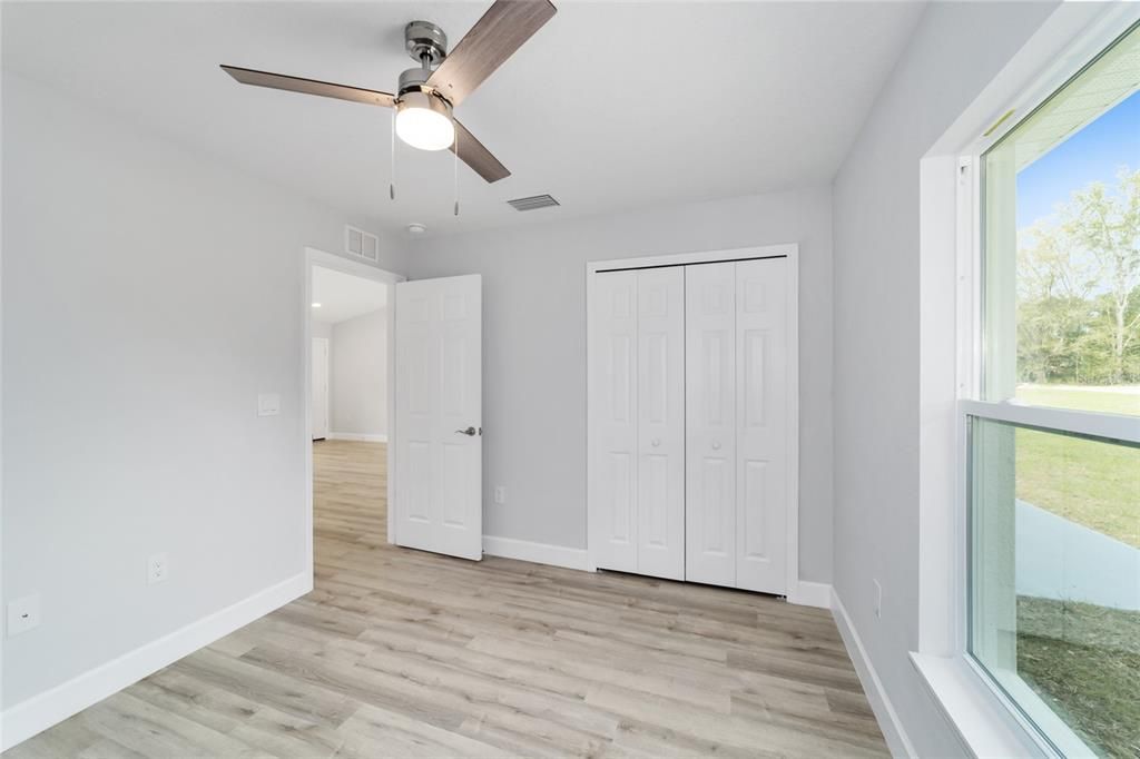 Active With Contract: $224,900 (3 beds, 2 baths, 1127 Square Feet)