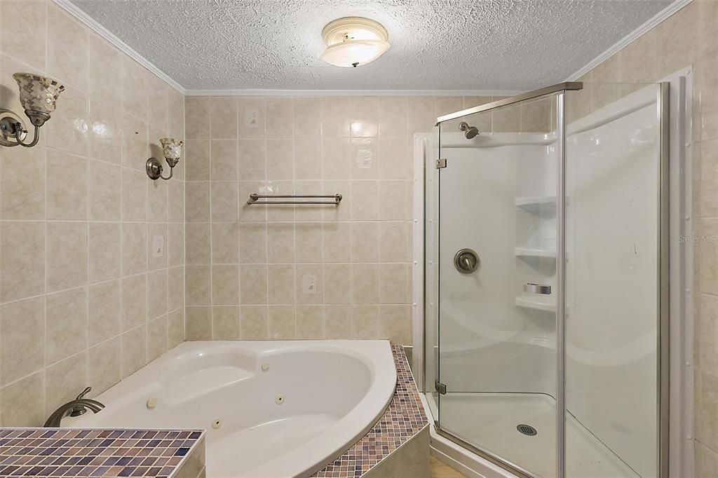 待售: $285,000 (3 贝兹, 2 浴室, 1664 平方英尺)