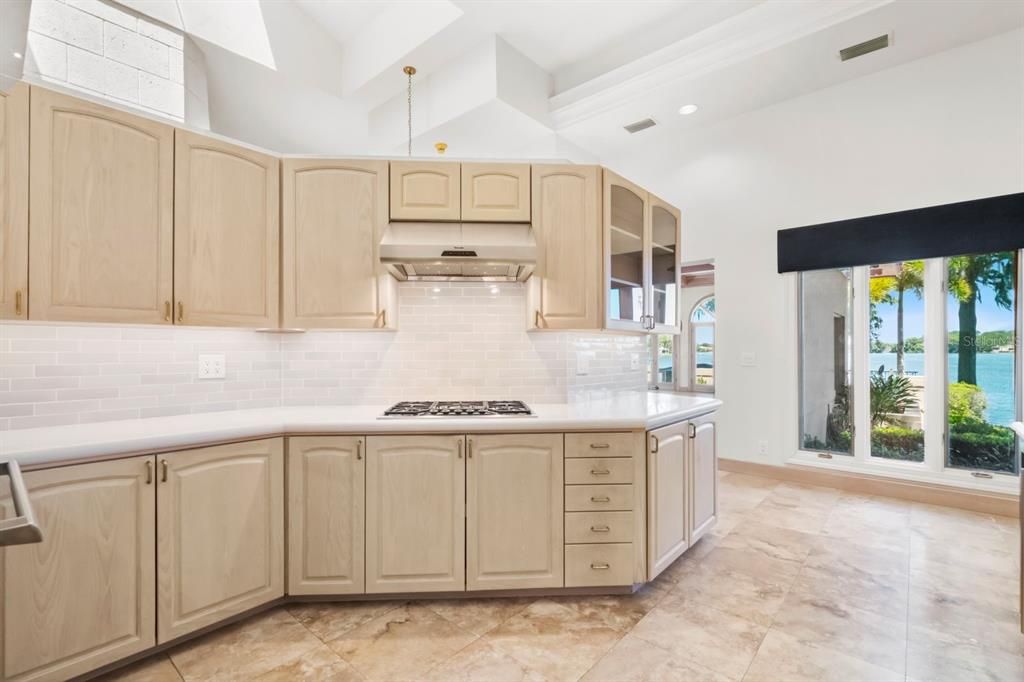 Recently Sold: $5,500,000 (3 beds, 2 baths, 3442 Square Feet)