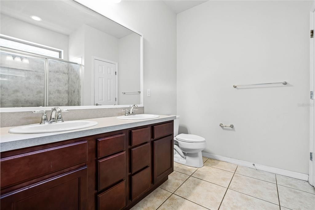 For Sale: $475,000 (3 beds, 2 baths, 2144 Square Feet)