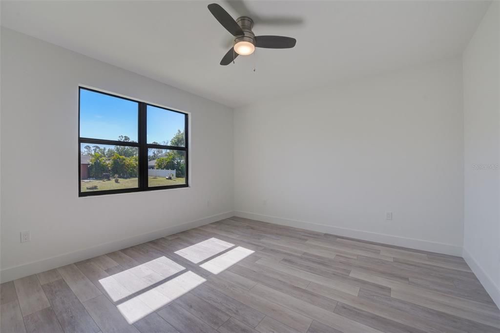 For Sale: $405,000 (3 beds, 2 baths, 1738 Square Feet)