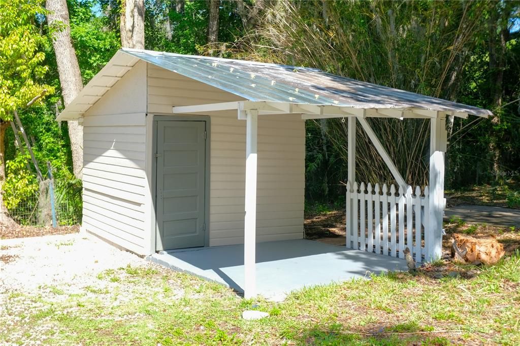 Shed with Porch and Laundry