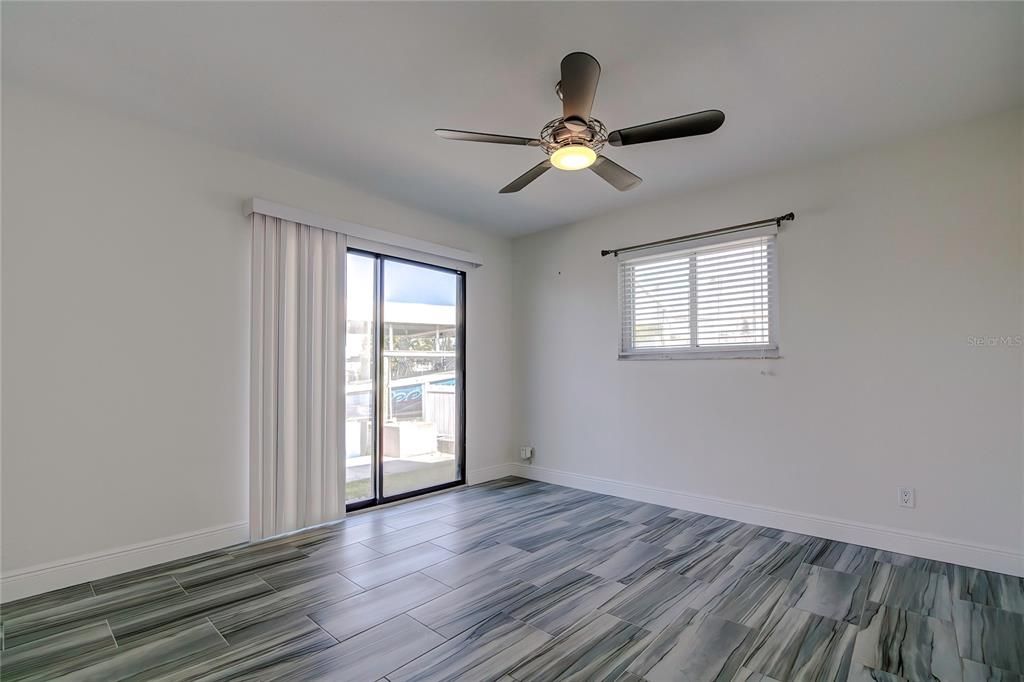 For Sale: $539,000 (2 beds, 2 baths, 1064 Square Feet)