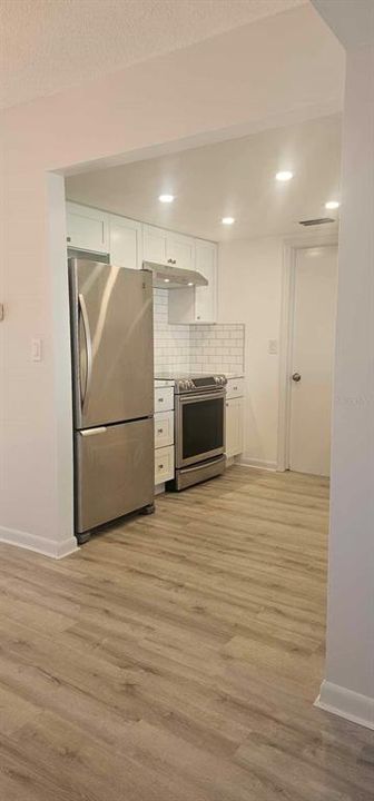 For Sale: $234,900 (2 beds, 1 baths, 1023 Square Feet)