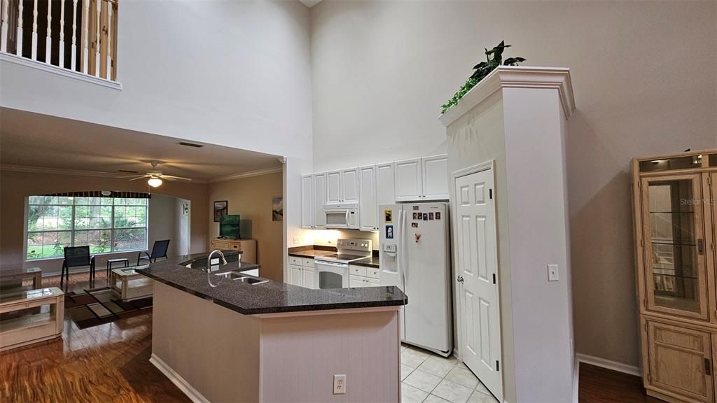 For Sale: $373,900 (3 beds, 2 baths, 1905 Square Feet)