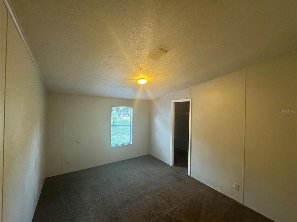 Active With Contract: $1,850 (3 beds, 2 baths, 1344 Square Feet)