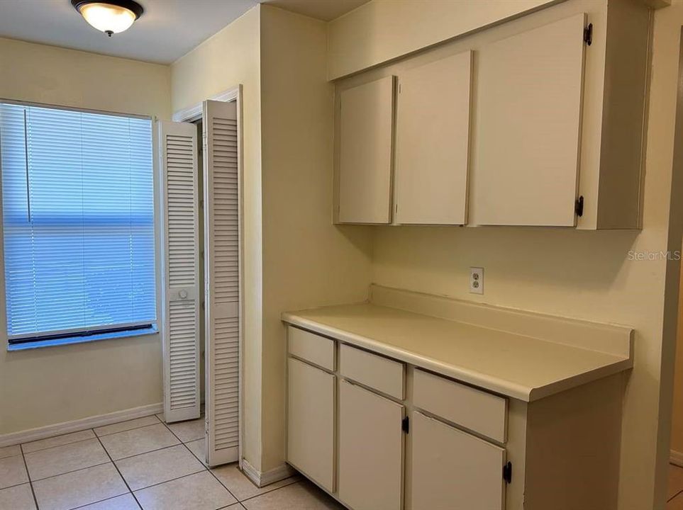 For Rent: $2,000 (2 beds, 2 baths, 1303 Square Feet)