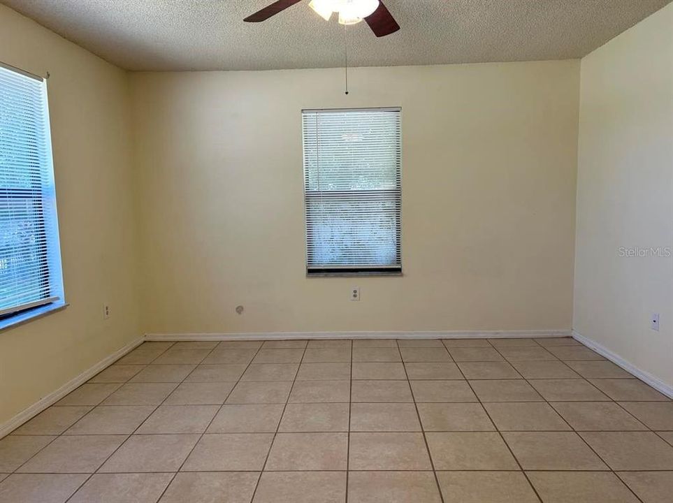 For Rent: $2,200 (2 beds, 2 baths, 1303 Square Feet)