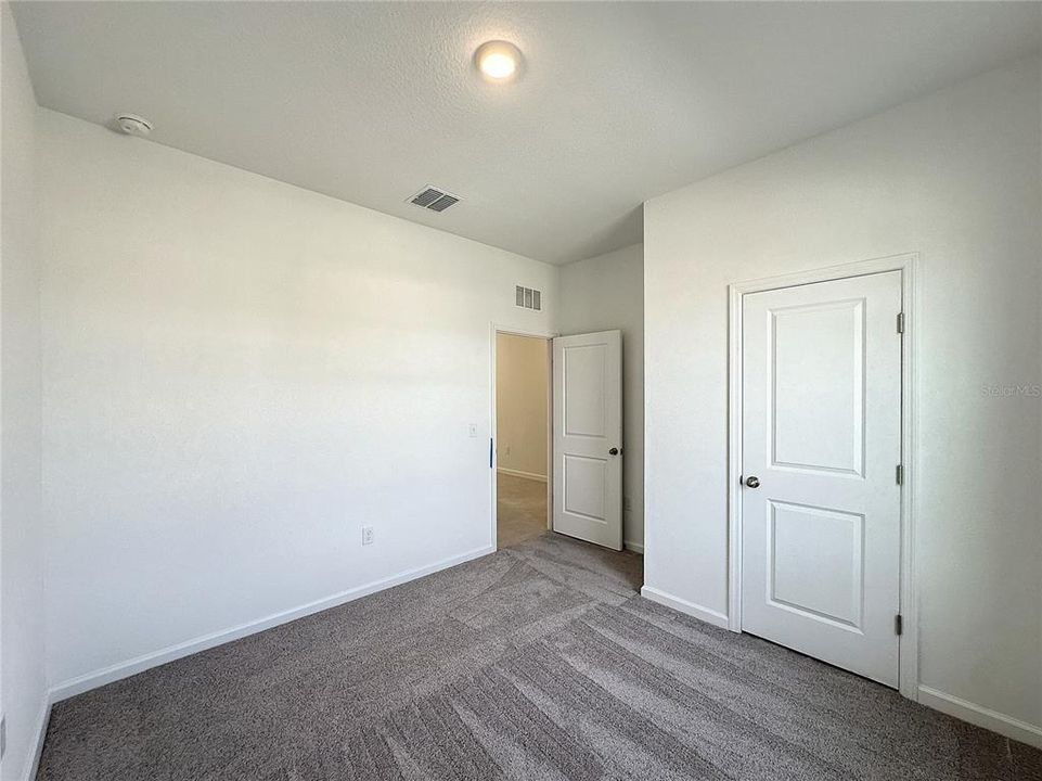 For Sale: $309,990 (3 beds, 2 baths, 1589 Square Feet)