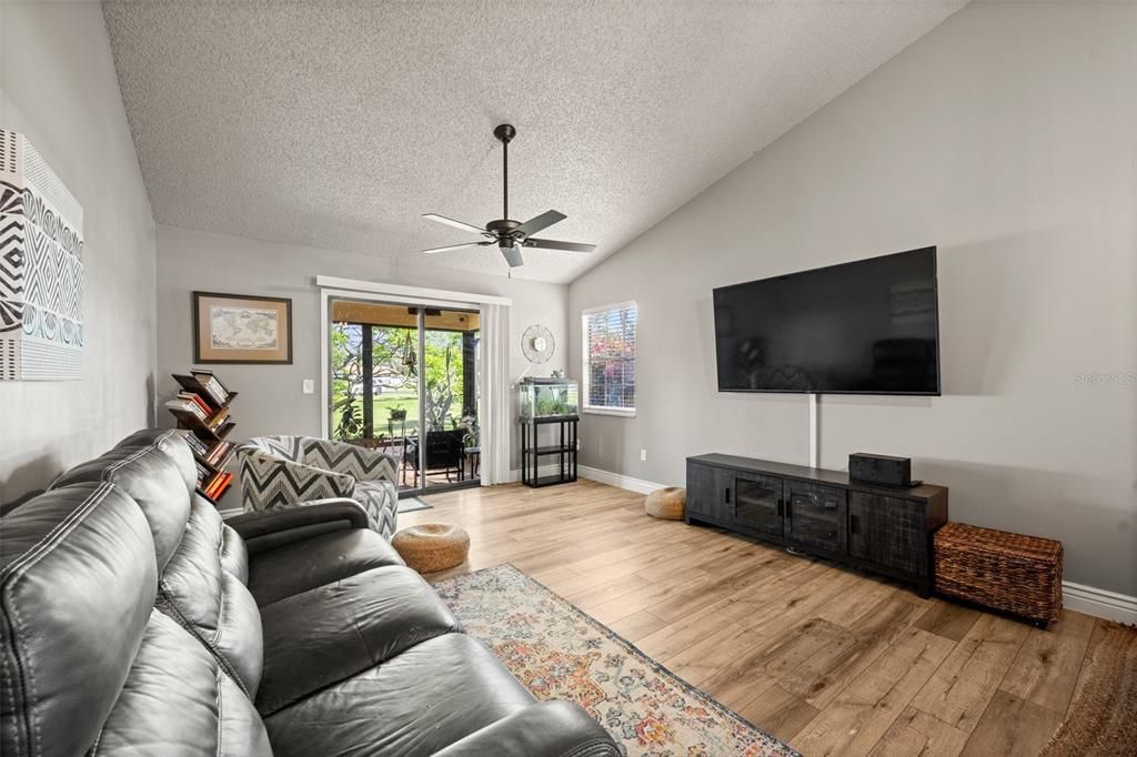Recently Sold: $270,000 (2 beds, 2 baths, 1178 Square Feet)