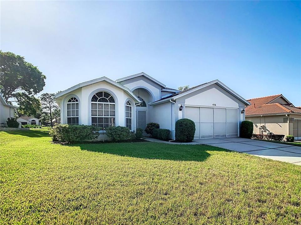 Active With Contract: $295,000 (3 beds, 2 baths, 1990 Square Feet)