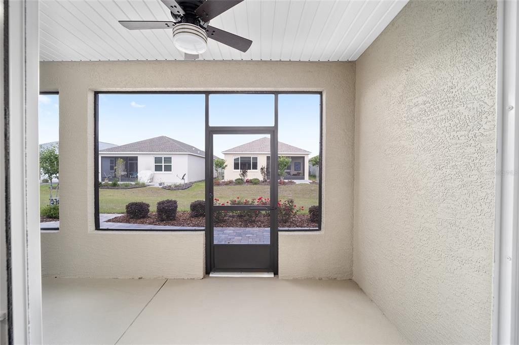 Active With Contract: $399,900 (3 beds, 2 baths, 1747 Square Feet)