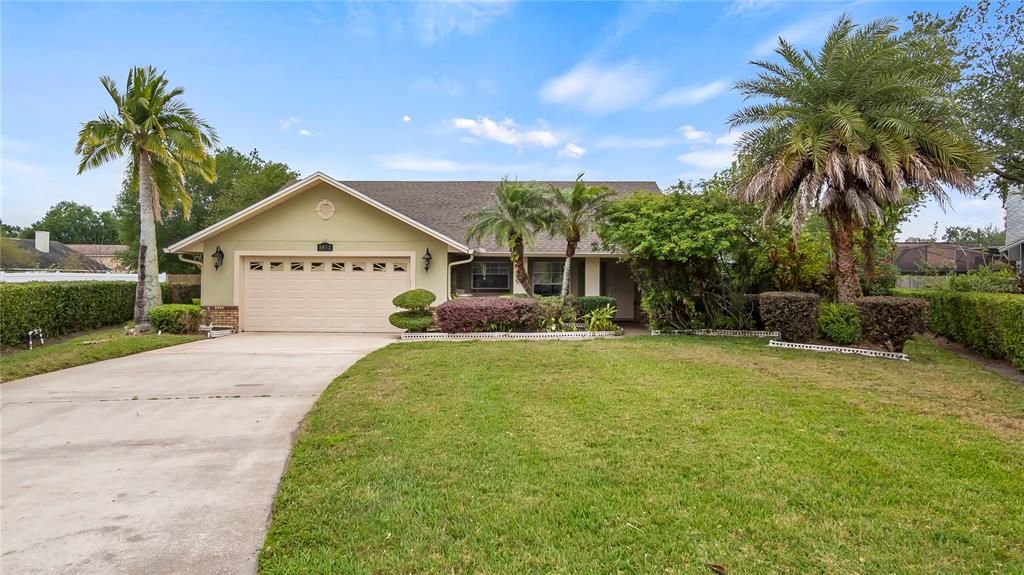 Recently Sold: $450,000 (3 beds, 2 baths, 1767 Square Feet)