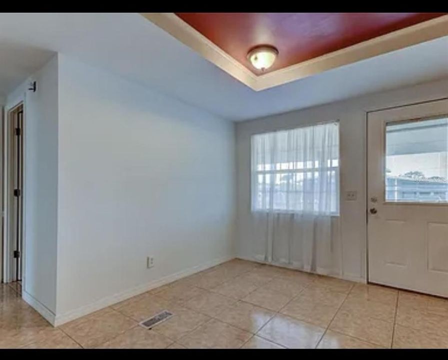 For Sale: $269,500 (2 beds, 2 baths, 1128 Square Feet)