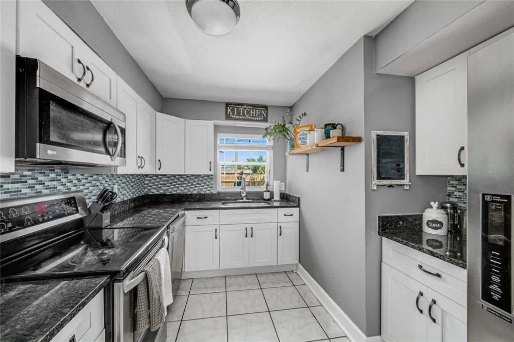Active With Contract: $315,000 (3 beds, 2 baths, 1416 Square Feet)