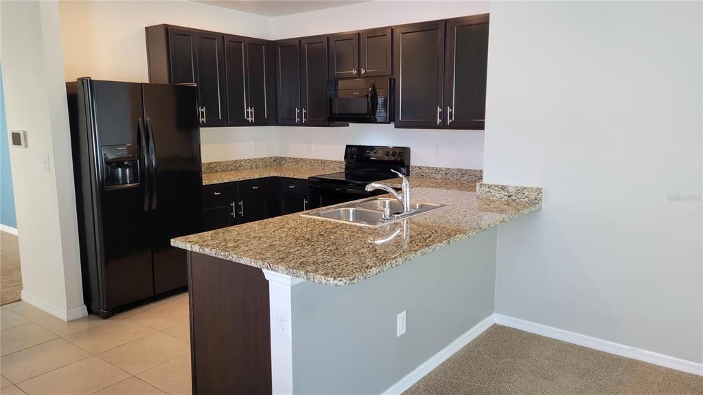Active With Contract: $2,250 (3 beds, 2 baths, 1529 Square Feet)