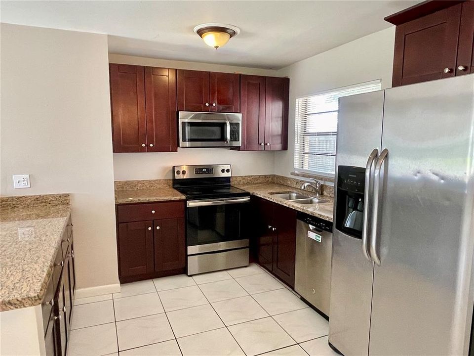 For Rent: $2,195 (4 beds, 2 baths, 1668 Square Feet)