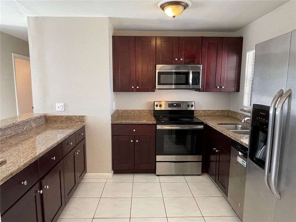 Recently Rented: $2,195 (4 beds, 2 baths, 1668 Square Feet)