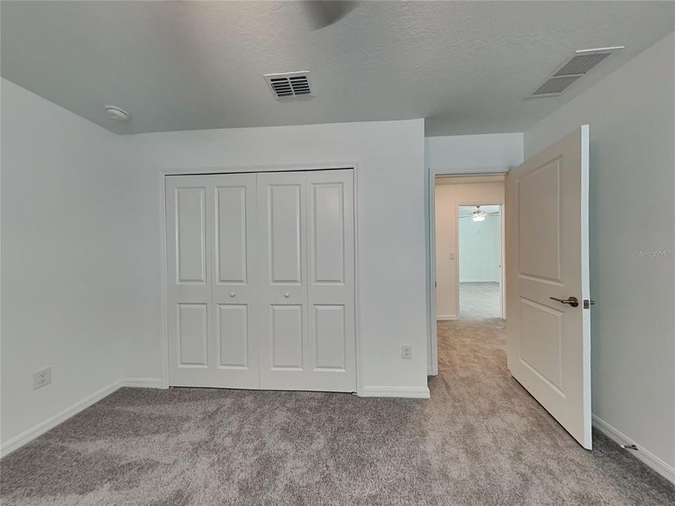 For Rent: $2,690 (5 beds, 2 baths, 2389 Square Feet)