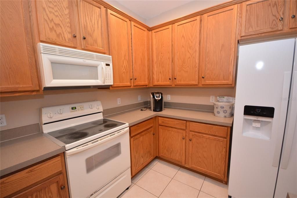 For Rent: $2,275 (3 beds, 2 baths, 1386 Square Feet)