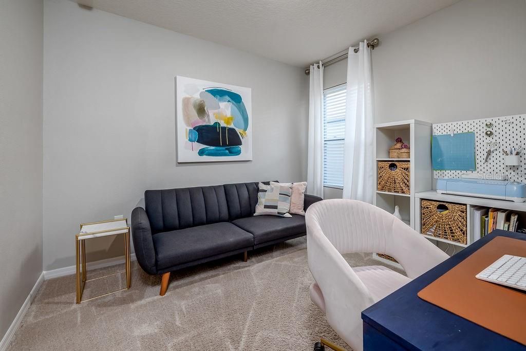 Active With Contract: $320,000 (3 beds, 2 baths, 1516 Square Feet)