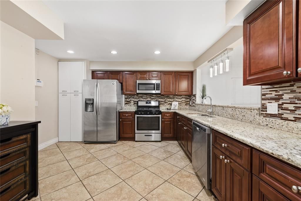 For Sale: $454,990 (4 beds, 2 baths, 1821 Square Feet)