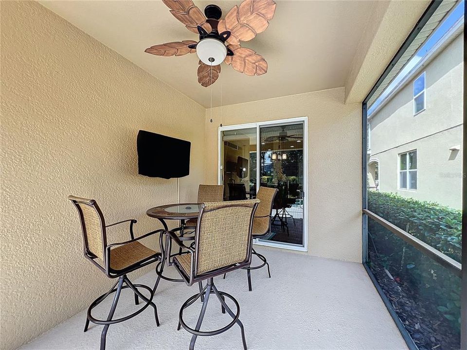 Entertainment Area under Covered Lanai