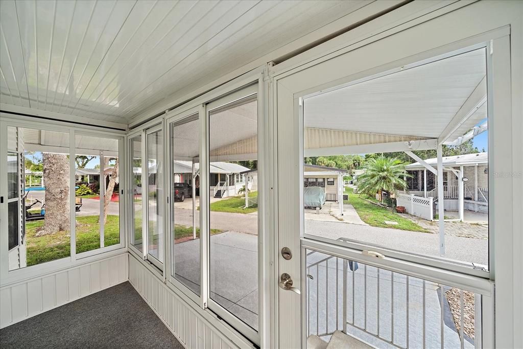 Screened in porch