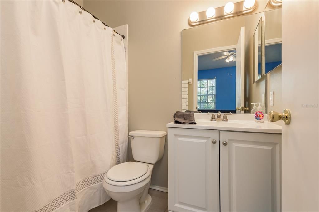 For Sale: $295,900 (2 beds, 2 baths, 1110 Square Feet)