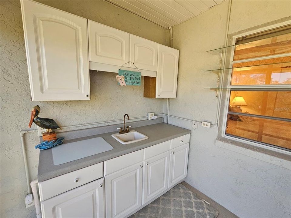 For Sale: $189,000 (2 beds, 2 baths, 918 Square Feet)