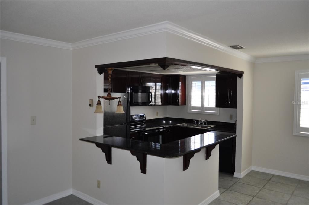 Active With Contract: $249,900 (2 beds, 2 baths, 1026 Square Feet)