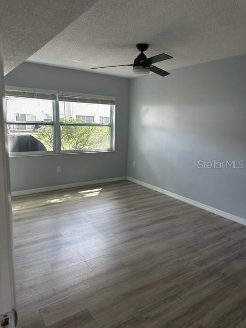 For Sale: $239,000 (2 beds, 2 baths, 1155 Square Feet)