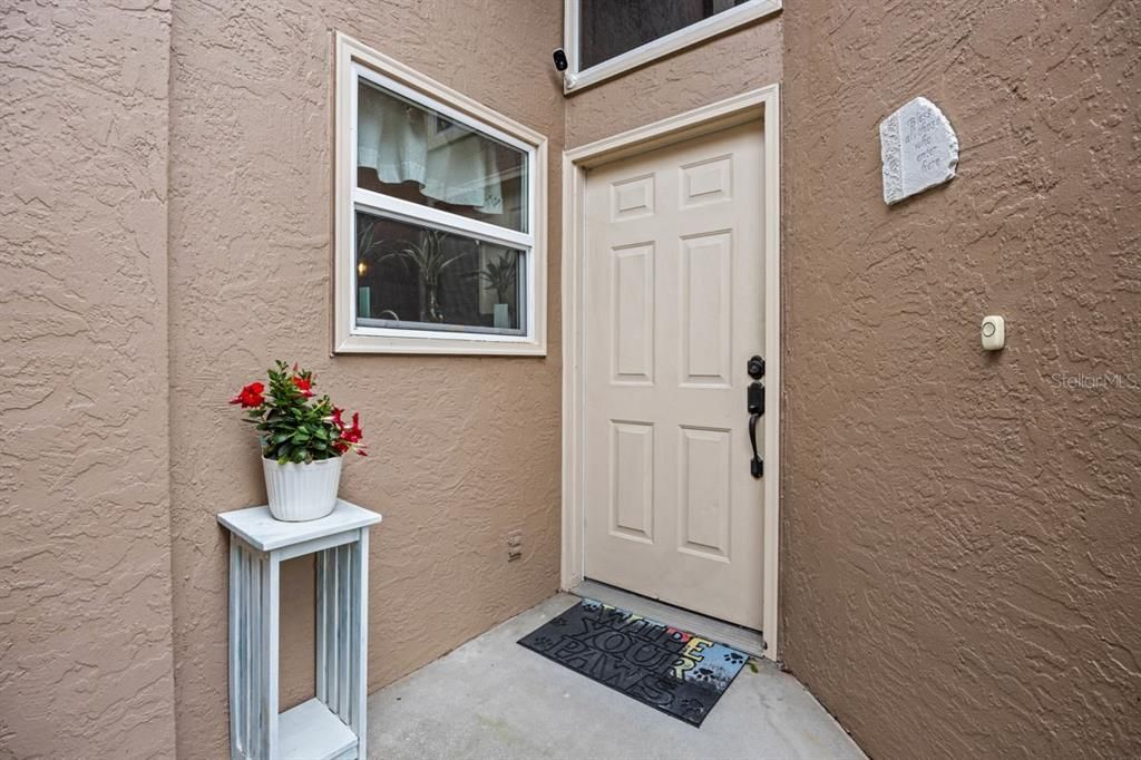 Recently Sold: $429,900 (3 beds, 2 baths, 1610 Square Feet)