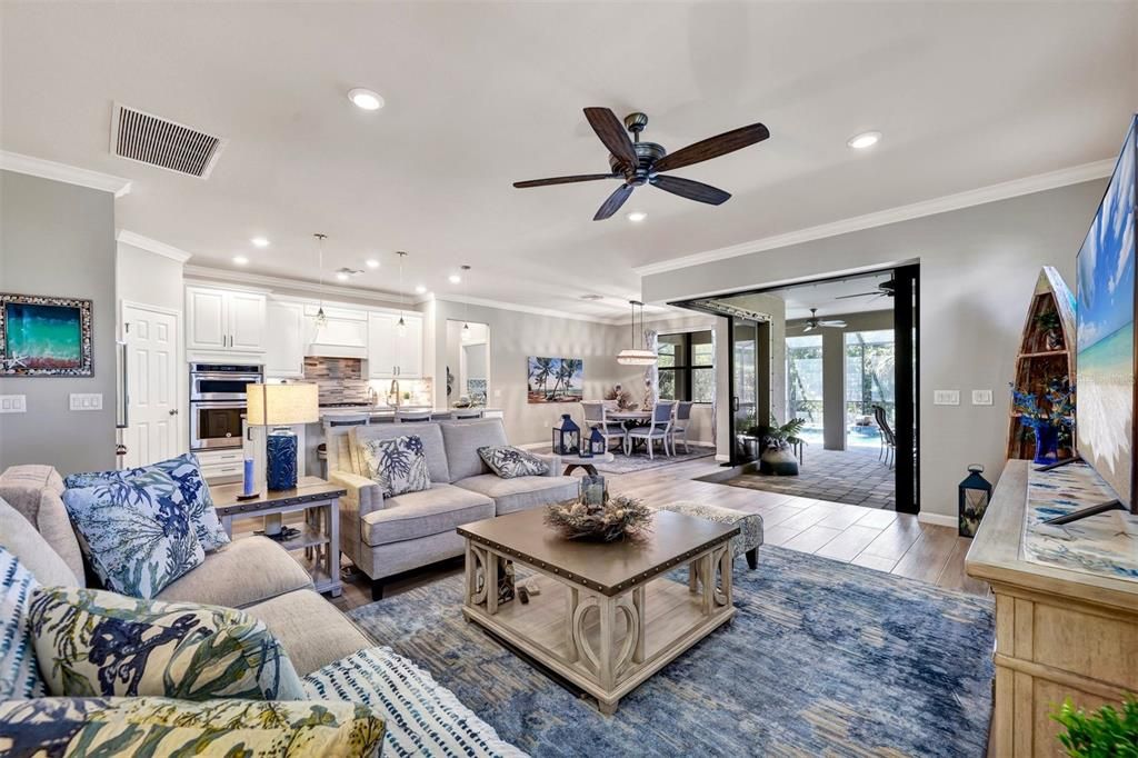 Active With Contract: $869,000 (3 beds, 2 baths, 1974 Square Feet)