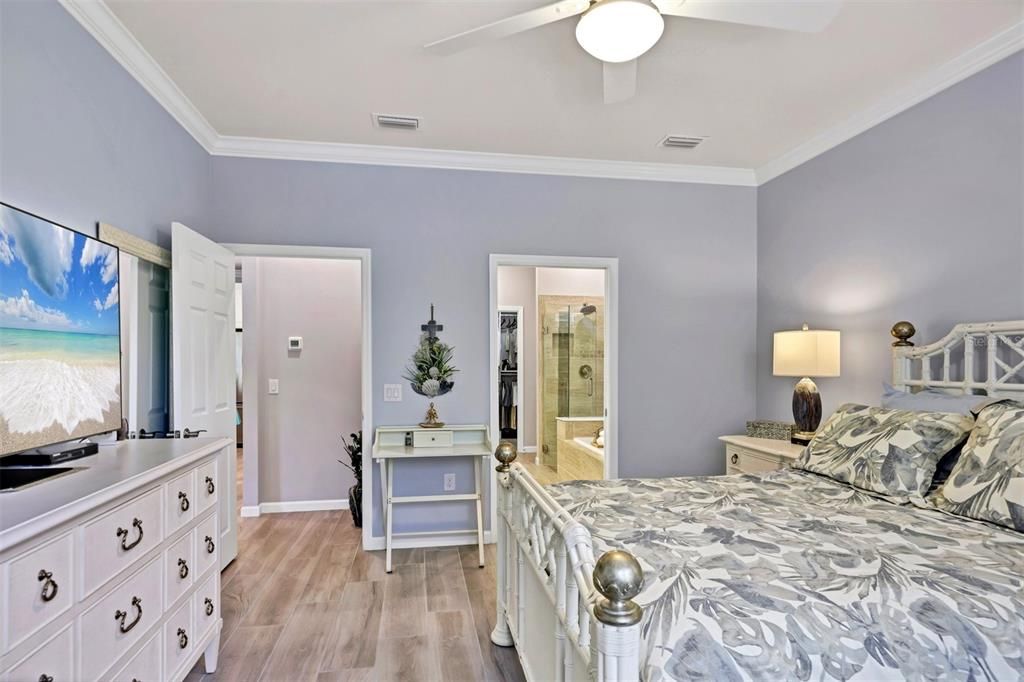 Active With Contract: $869,000 (3 beds, 2 baths, 1974 Square Feet)