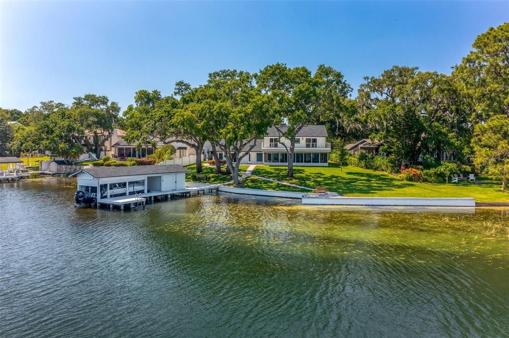 Luxury Home on Lake Conway