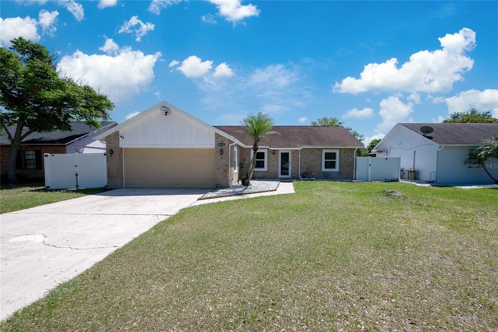 Recently Sold: $349,000 (4 beds, 3 baths, 1576 Square Feet)