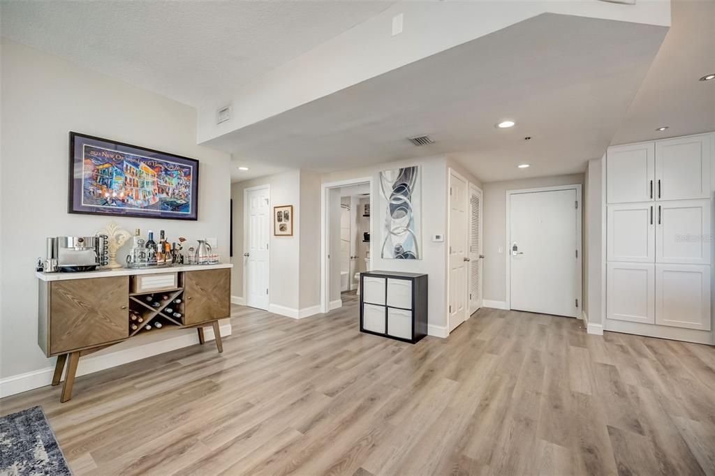 For Sale: $599,000 (2 beds, 2 baths, 1514 Square Feet)