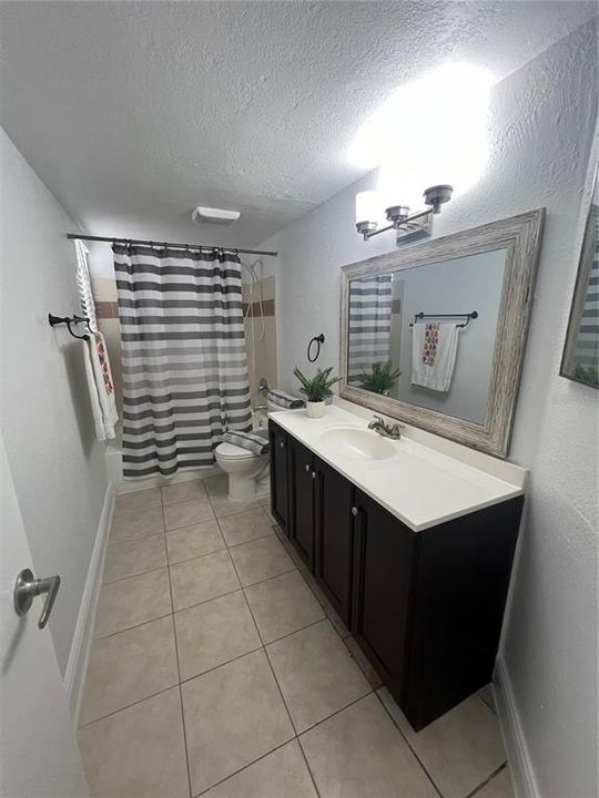 Active With Contract: $1,700 (3 beds, 2 baths, 1158 Square Feet)