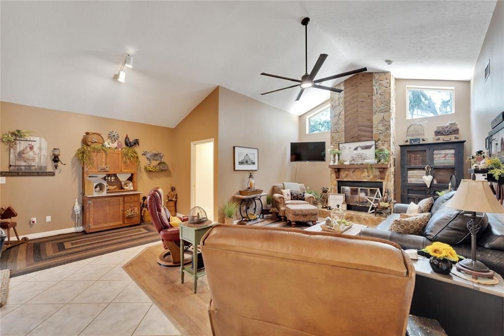 Active With Contract: $575,000 (3 beds, 2 baths, 2078 Square Feet)